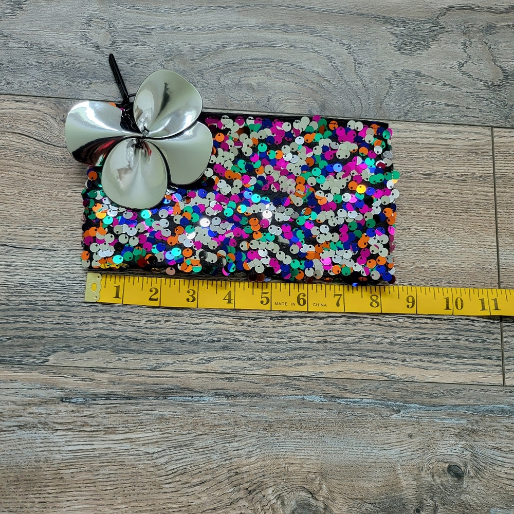 Mac Makeup Bag - image 7